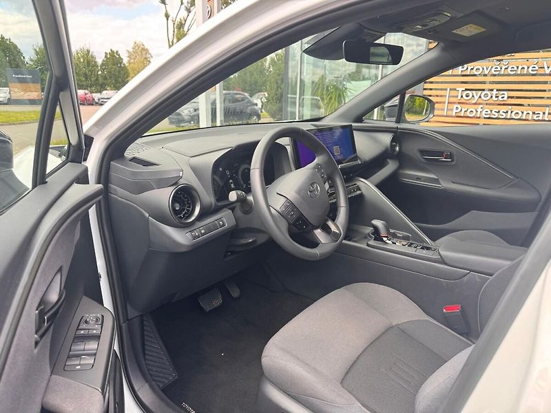 Toyota C-HR 1.8 Style - fotka 9 z 13