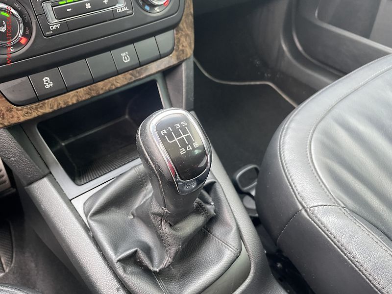 Škoda Yeti (2011) 1.2 TSi, Experience, panor - fotka 18 z 21