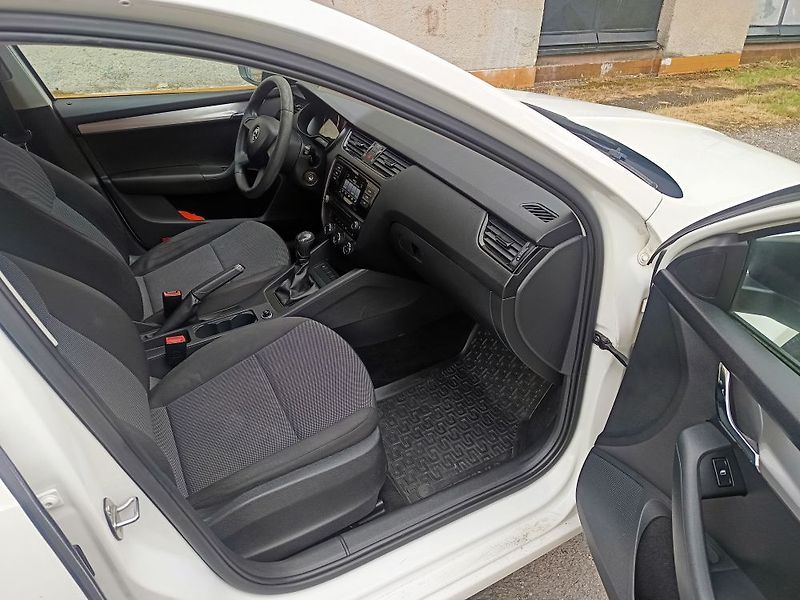 Škoda Octavia (2014) - fotka 41 z 55