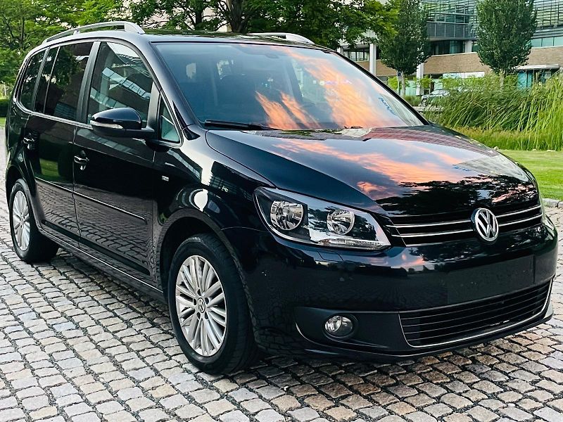 Volkswagen Touran 2.0TDI MANUÁL SENZORY VÝHŘEV - fotka 8 z 45