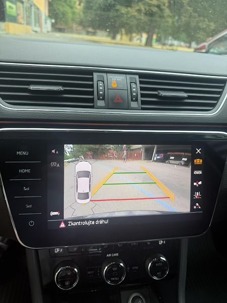Škoda Superb (2017) Laurin & Klement 2.0 TDI 140kW - fotka 22 z 24
