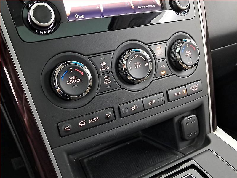 Mazda CX-9 (2014) 3.7 i, 4X4, Automat, 7 míst - fotka 18 z 26