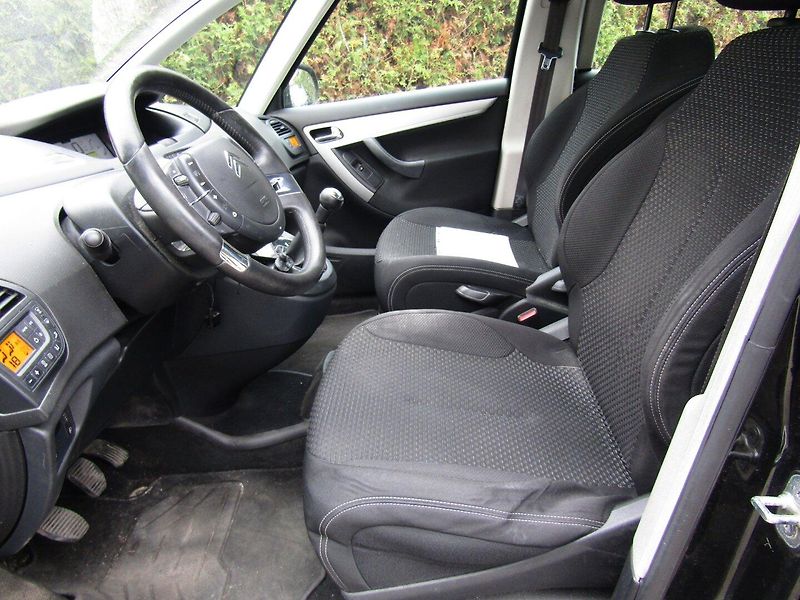 Citroën C4 Picasso (2010) 1.6 16V 88kW - fotka 17 z 33
