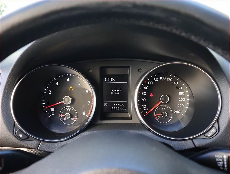 Volkswagen Golf (2009) 1.4 TSI, Tempomat - fotka 11 z 18