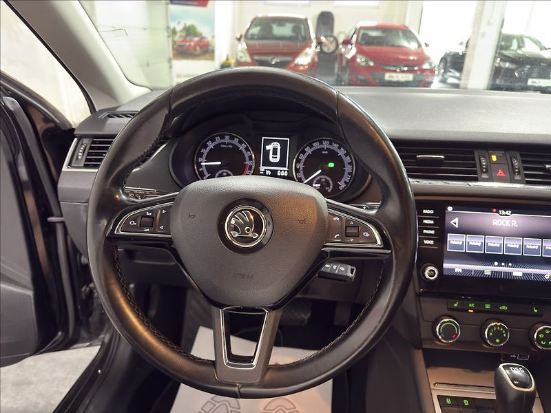 Škoda Octavia 2,0   TDI 110KW FULL LED KAMER - fotka 8 z 31