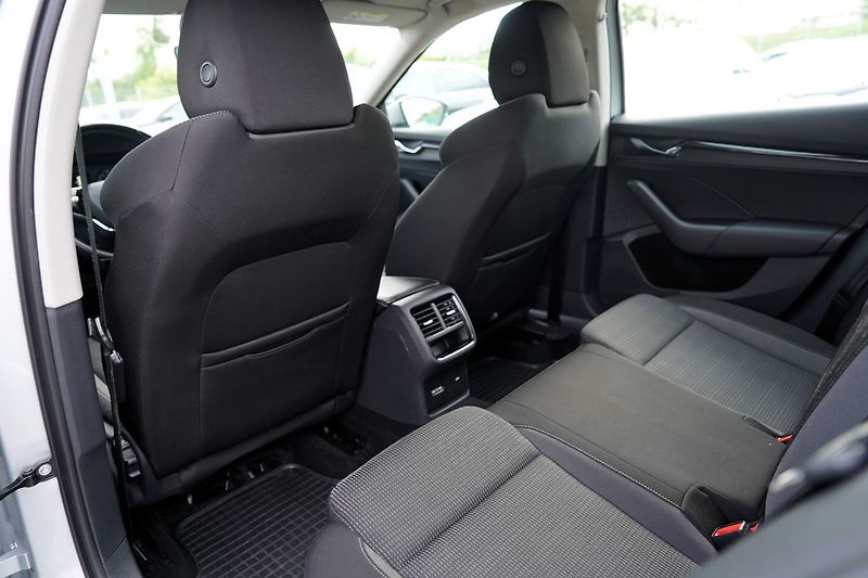 Škoda Octavia IV  2.0 TDI DSG 4x4/150 PS - fotka 28 z 43