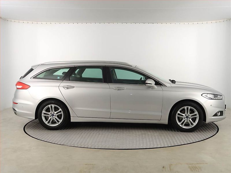 Ford Mondeo (2018) Edition 2.0 TDCI, Automat - fotka 6 z 18