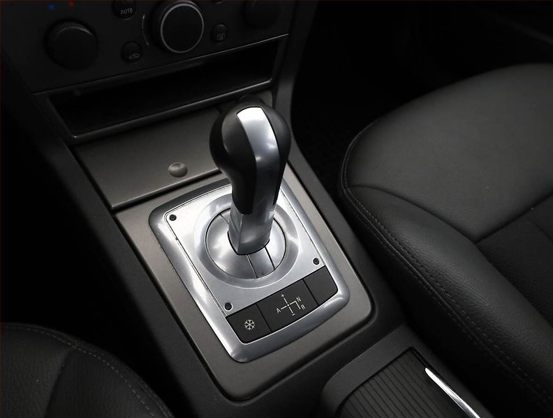 Opel Vectra (2008) 1.8, Automat, Serv.kniha - fotka 13 z 16