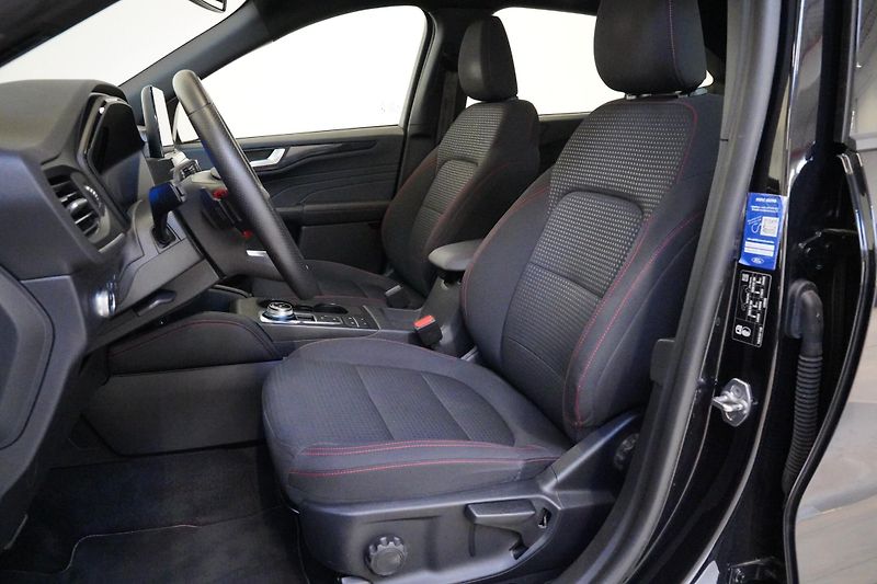 Ford Kuga - fotka 11 z 28