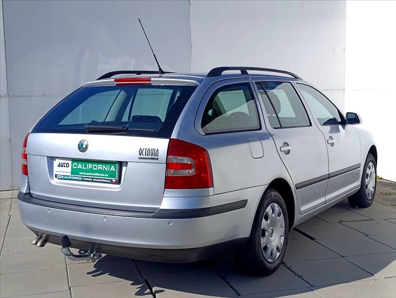 Škoda Octavia 1,9 TDi Klima Tažné Tempomat - fotka 7 z 29