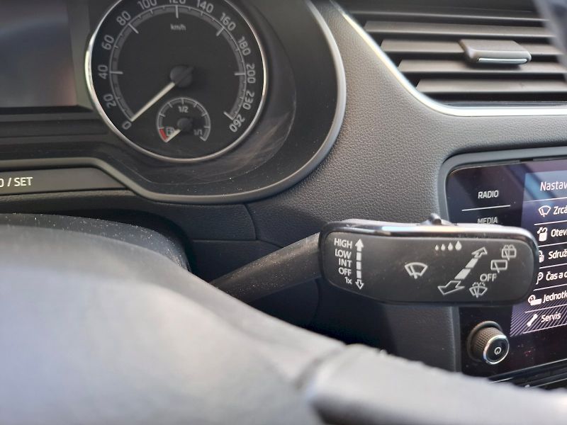 Škoda Octavia (2017) AMBITION 110/2.0 6AP - fotka 29 z 30