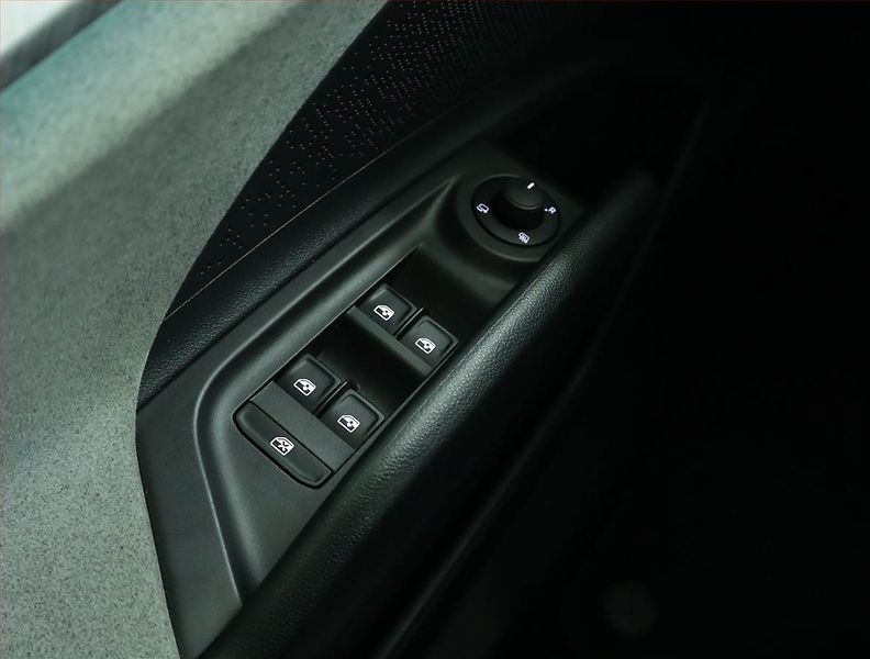 Škoda Enyaq (2021) iV 60 (62 kWh), SoH 92% - fotka 15 z 18
