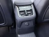 Volvo XC90 T8 AWD // PLUS DARK// PANORAMA - náhled 13