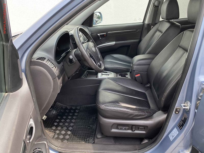 Hyundai Santa Fe (2010) 2.2 CRDi 4x4, 1.maj,ČR, AT - fotka 9 z 17