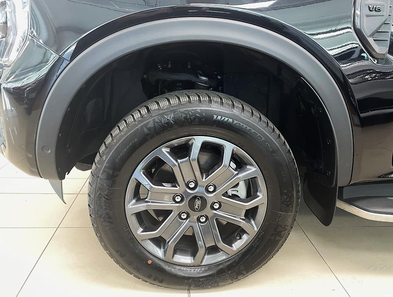 Ford Ranger WILDTRAK 3,0 V6 4x4, ČR, 1.MAJ - fotka 23 z 29