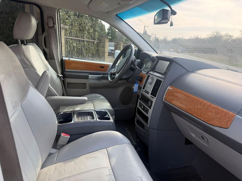 Chrysler Grand Voyager (2008) 3,8 V6 LPG Limited 2008 - fotka 10 z 20