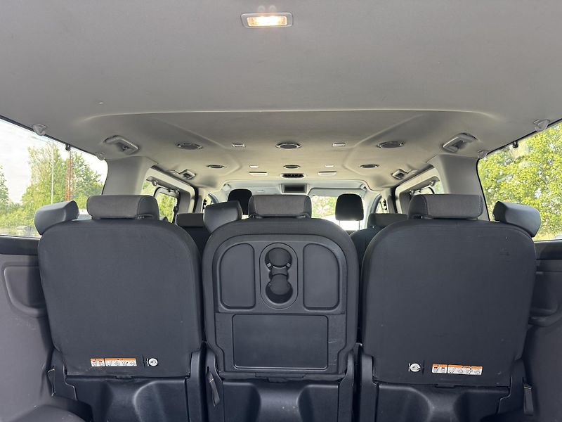 Ford Tourneo Custom (2021) 2,0 ECOBLUE HYBRID L2 - fotka 10 z 25