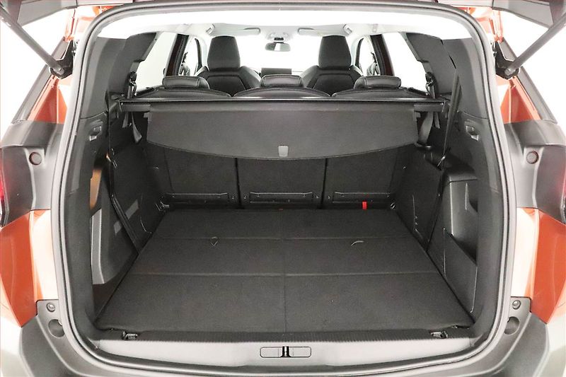 Peugeot 5008 (2022) PureTech 130 - fotka 11 z 21