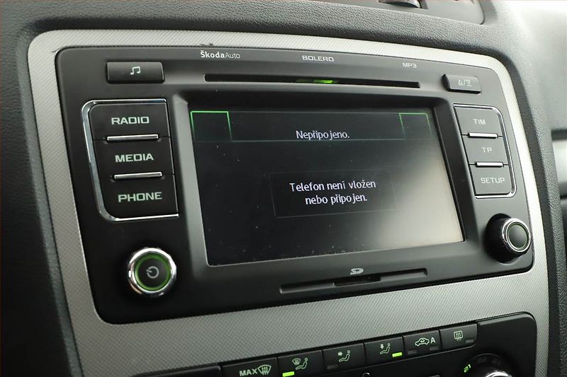 Škoda Octavia (2012) 1.6 TDI, Automat, Tempomat - fotka 13 z 18