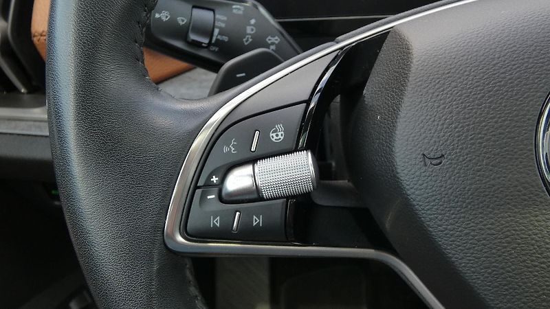 Škoda Kodiaq 2,0 TDi Selection 142 kW 4x4 D - fotka 12 z 27