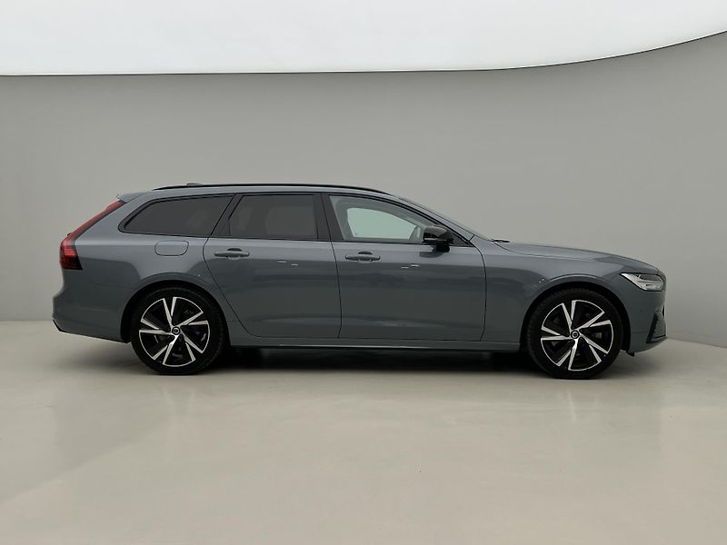 Volvo V90 T6 AWD RECHARGE DARK PLUS - fotka 10 z 46