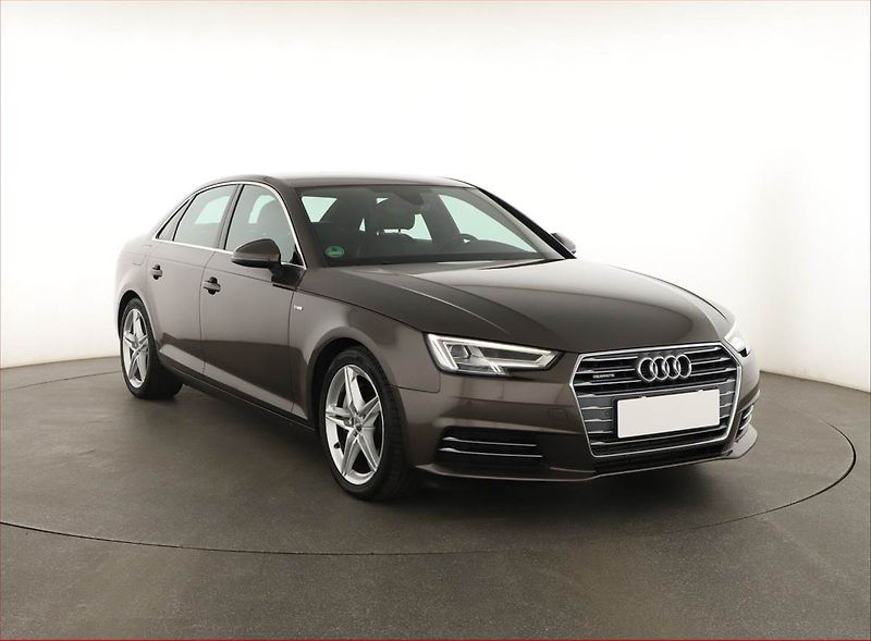 Audi A4 (2018) 40 TFSI, 4X4, Automat, ČR - fotografie inzerátu