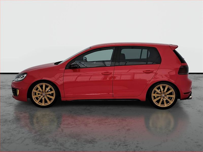 Volkswagen Golf (2010) 2.0 GTI, Serv.kniha, Xenony - fotka 3 z 17