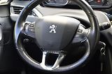 Peugeot 2008 (2017) 1.2 PT 60kW KLIMA / TAŽNÉ - náhled 14