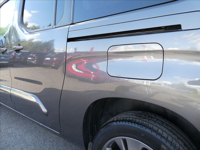 Toyota ProAce City Verso 1,2 T 96kW Long 7.míst,AT8,ČR - fotka 16 z 44