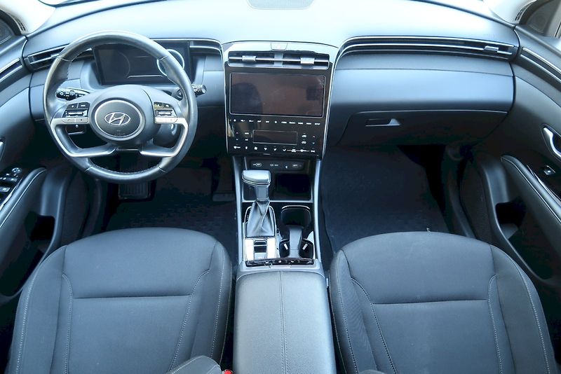 Hyundai Tucson (2022) 1,6 CRDi 100 kW 4x4 AUTOMAT - fotka 5 z 27