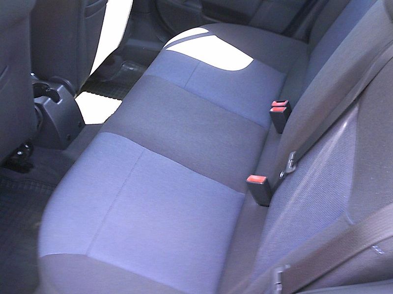 Opel Astra (2011) 1.6i KOUPENO ČR,1.MAJITEL - fotka 7 z 10