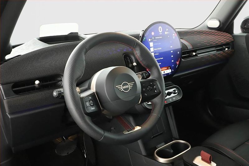 Mini Ostatní (2024) Cooper S, ACC, 360°, HUD - fotka 7 z 22