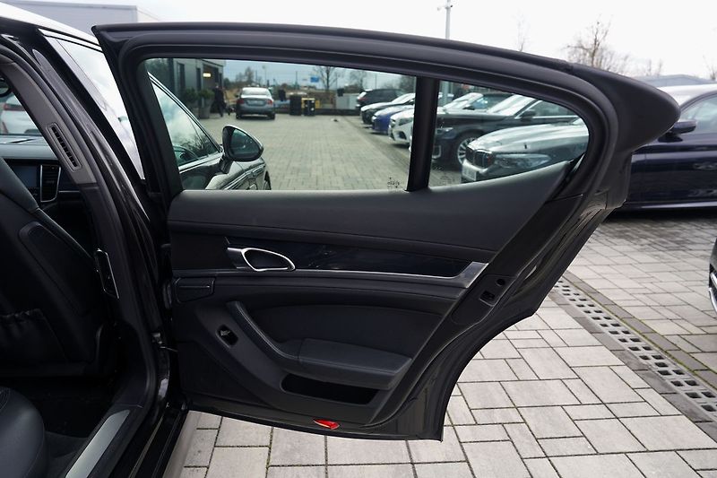 Porsche Panamera 3.6 V6/300PS/kůže/AT/xenony - fotka 17 z 37