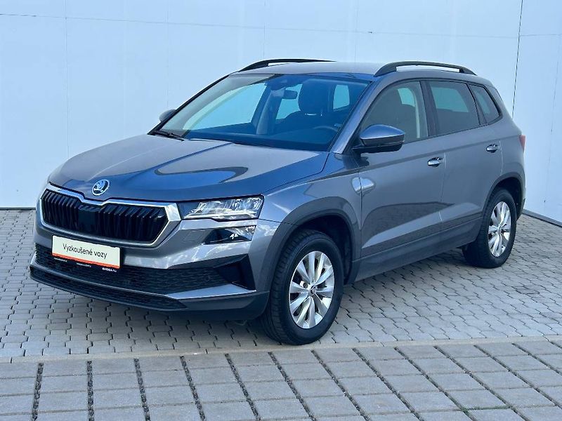 Škoda Karoq Fresh 7DSG 1,5TSI - fotka 1 z 24