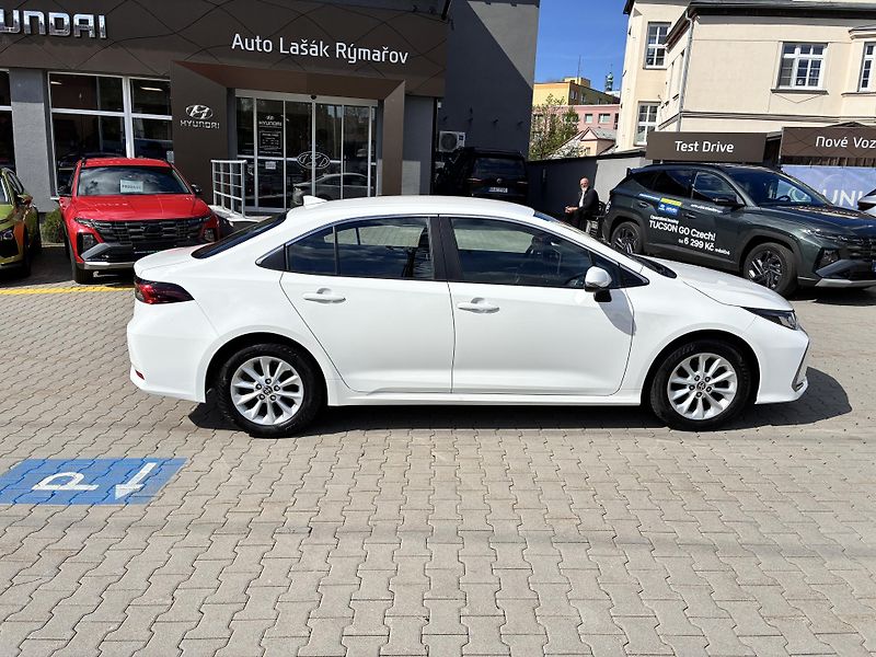 Toyota Corolla 1,5-92KW,COMFORT,1.MAJITEL,TOP - fotka 8 z 30