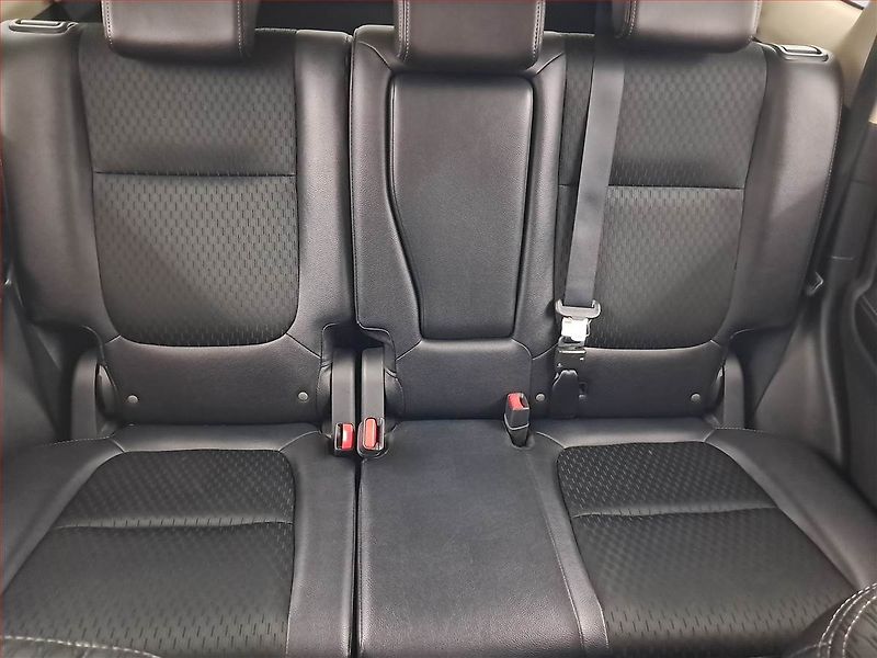 Mitsubishi Outlander (2014) 2.2 DI-D, 4X4, Automat - fotka 10 z 23