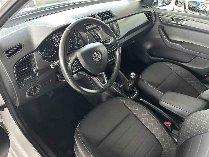 Škoda Fabia 1,0   TSI 81kW,STYLE,SERVISKA - fotka 7 z 26