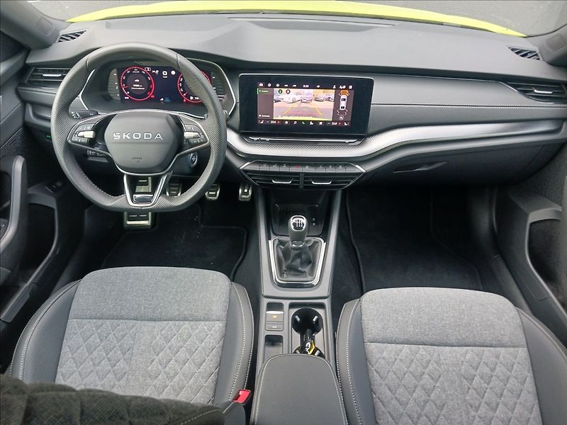Škoda Octavia 1,5 TSI FL SPORTLINE - fotka 16 z 27