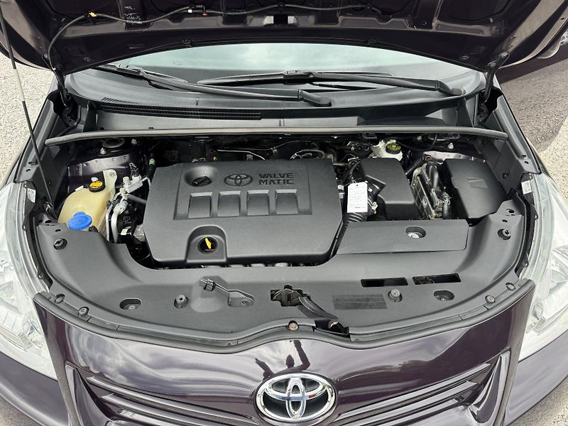 Toyota Verso (2010) 1.6VVTi,rezervace - fotka 31 z 39