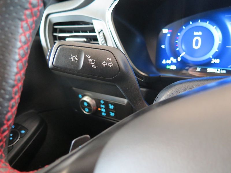 Ford Kuga (2021) 1.5TDCi,navi,360°,ST Line - fotka 21 z 50