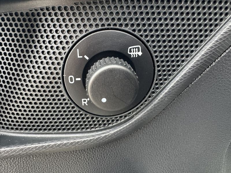 Škoda Rapid 1,6 TDI DSG SPACEBACK tažné - fotka 25 z 50