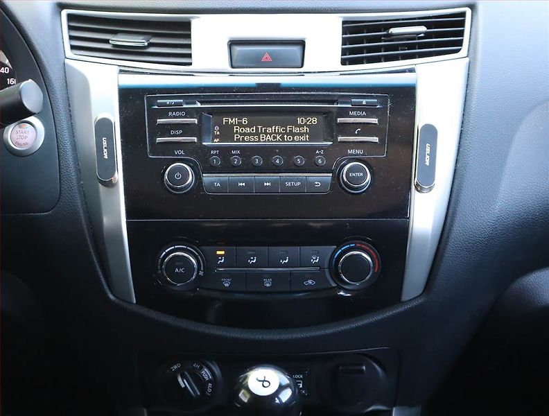 Nissan Navara (2017) 2.3 dCi - fotka 12 z 16