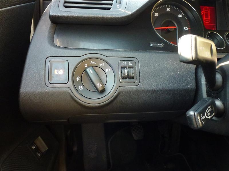 Volkswagen Passat 2,0 TDi  Comfort - fotka 37 z 49