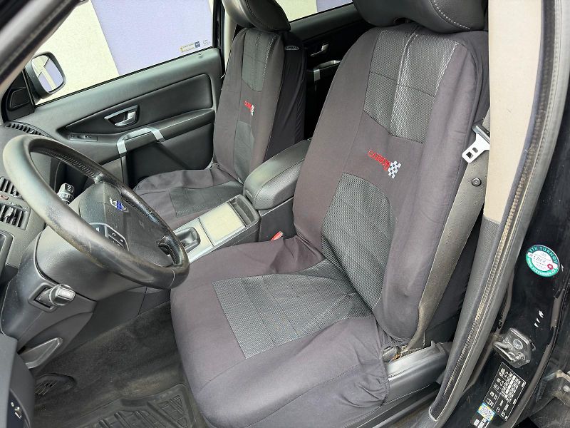 Volvo XC90 2,4 D5 AWD / 1.maj. / ČR / - fotka 11 z 26