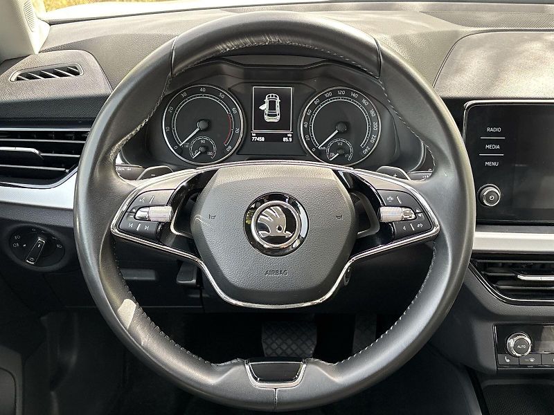 Škoda Kamiq (2021) 1.0 TSI DSG Style - fotka 19 z 31