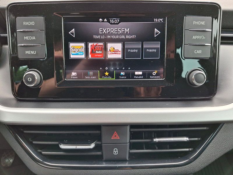 Škoda Scala (2023) Ambition 1,0TSi 81kW - fotka 17 z 33