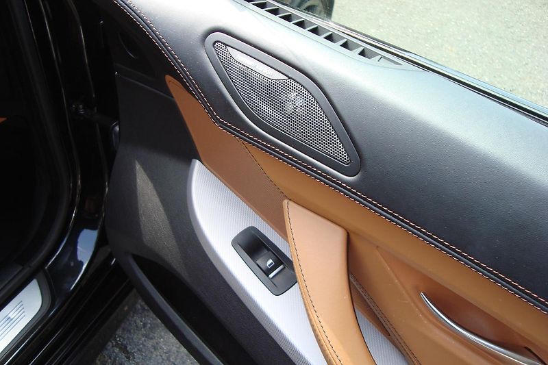 BMW Řada 6 (2016) Gran Coupé 640d M Xdrive,ČR - fotka 48 z 78