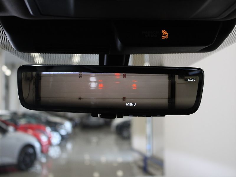 Mitsubishi Outlander 2,4 PHEV AWD Instyle TAŽNÉ - fotka 11 z 30