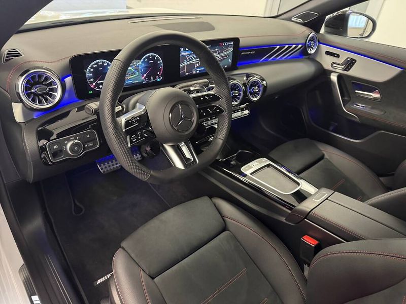 Mercedes-Benz CLA (2025) 45 S 4MATIC SB - fotka 2 z 6