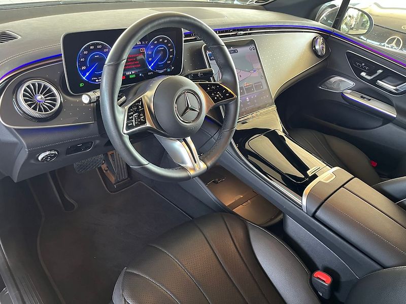 Mercedes-Benz EQE 300 Electric Art - fotka 12 z 19